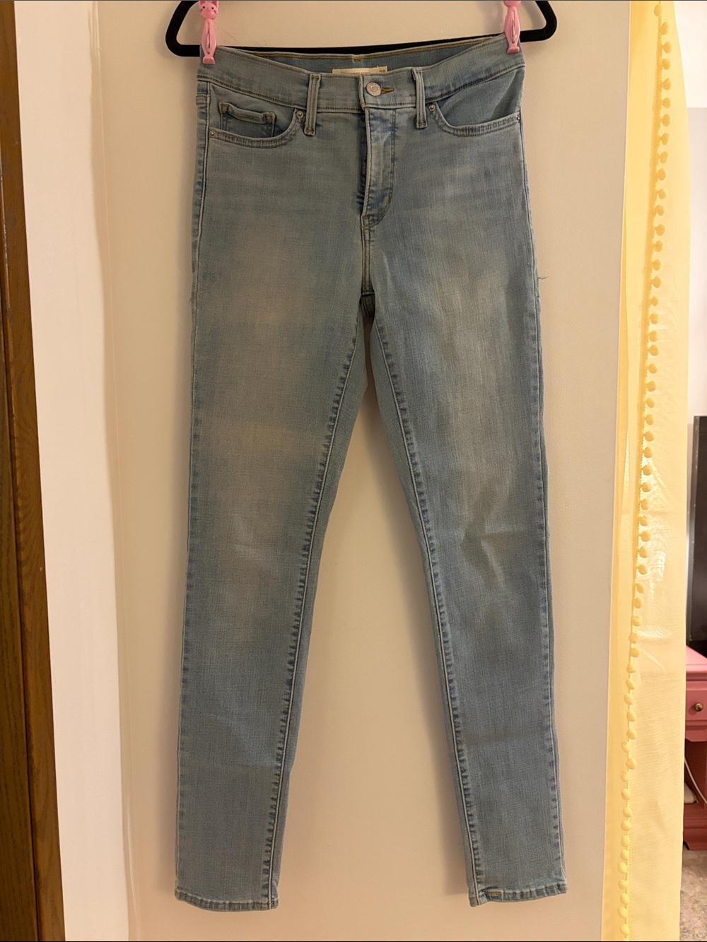 Levi's Pale Wash 311 Shaping Skinny Jeans Size 28